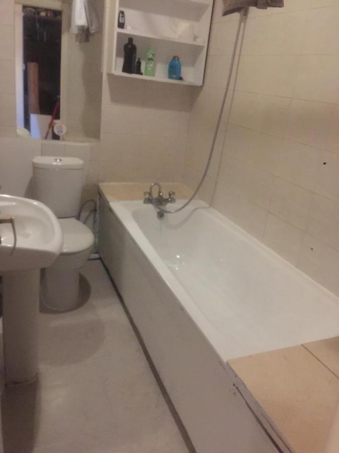 Dach Apartments - Cozy 3 Bed Apartment In Hendon Edgware Екстериор снимка