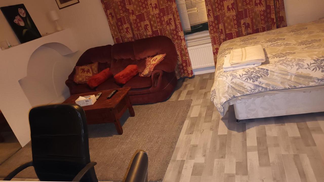 Dach Apartments - Cozy 3 Bed Apartment In Hendon Edgware Екстериор снимка