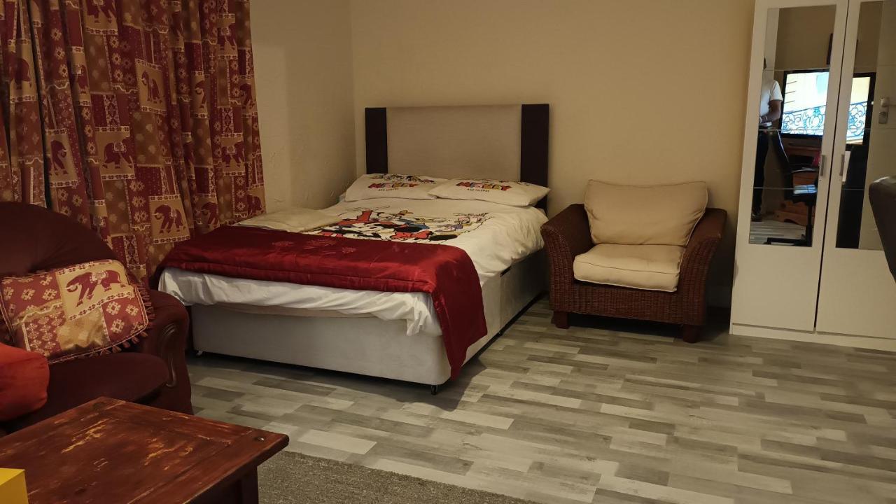 Dach Apartments - Cozy 3 Bed Apartment In Hendon Edgware Екстериор снимка
